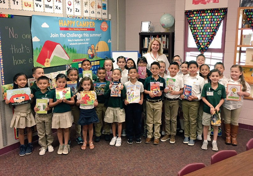 Summer Reading Tour First Lady Angela Ducey Visits Francisco Vasquez De Coronado Elementary Office Of Education